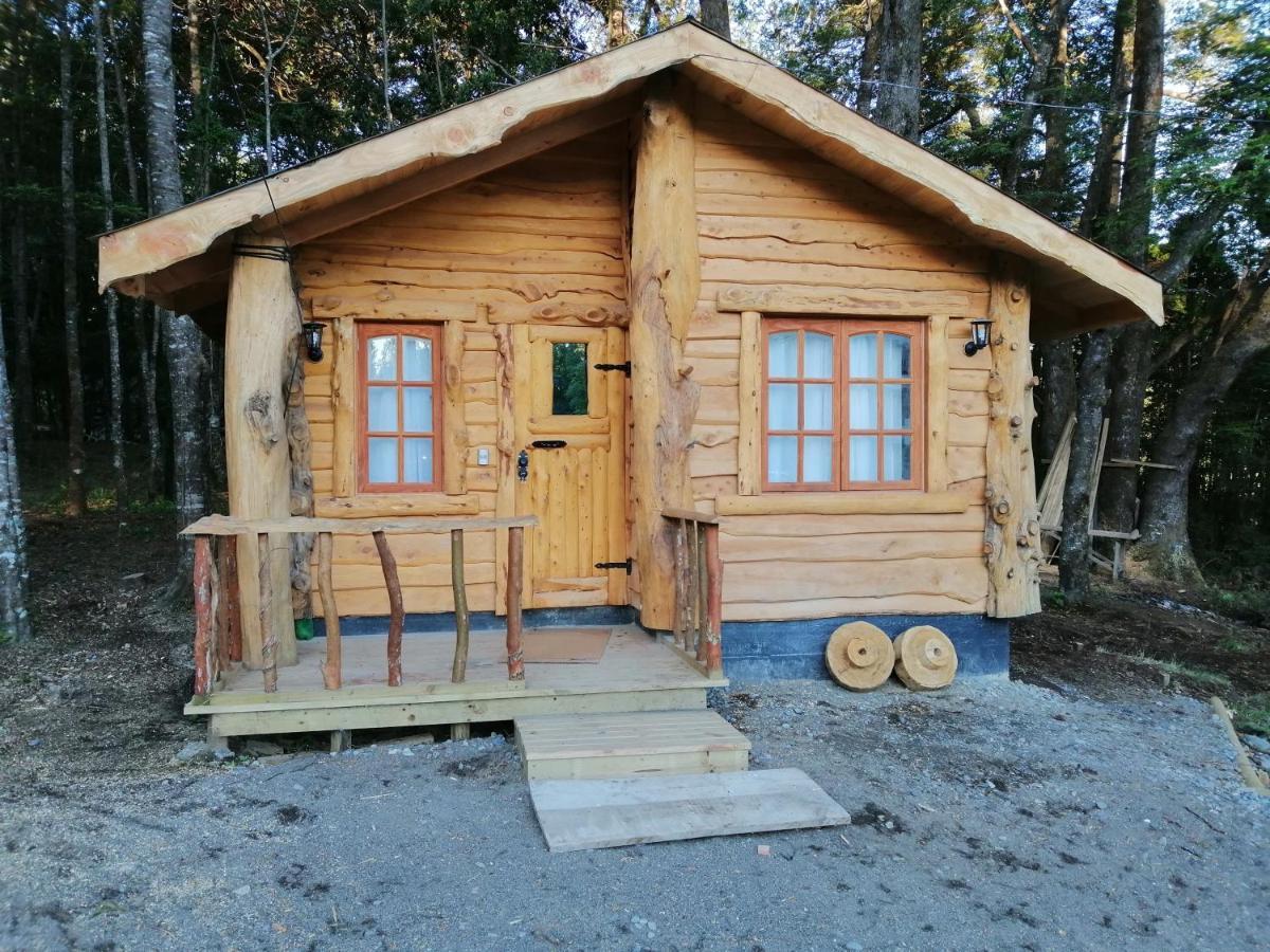 Cabanas Los Canelos Hermosa Granja En プコン エクステリア 写真