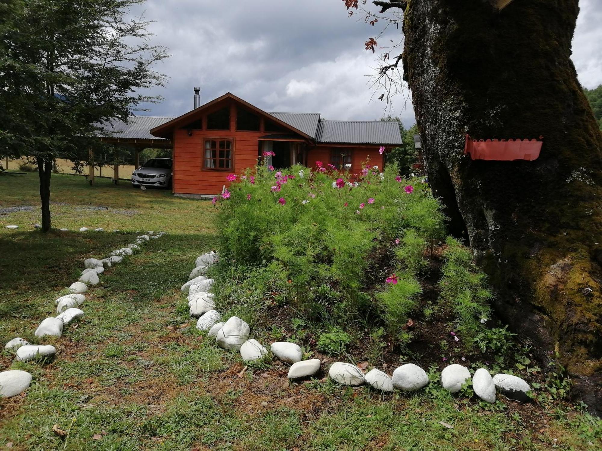 Cabanas Los Canelos Hermosa Granja En プコン エクステリア 写真
