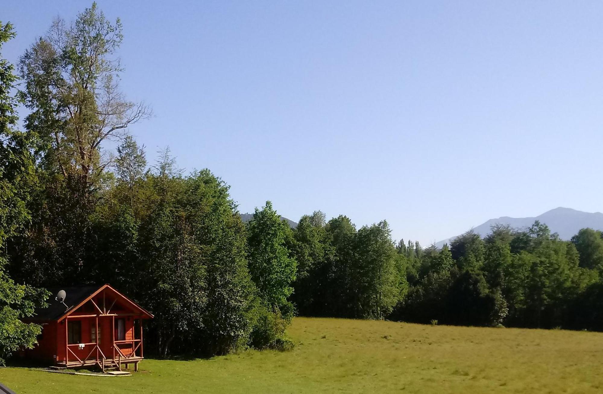 Cabanas Los Canelos Hermosa Granja En プコン エクステリア 写真